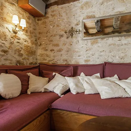 Farmhouse In Cybranet With Private Garden * Saint-Cybranet