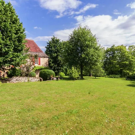 Farmhouse In Cybranet With Private Garden *