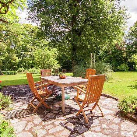 Farmhouse In Cybranet With Private Garden *